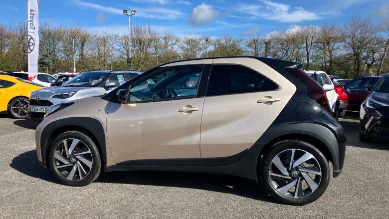 Toyota Aygo X 1.0 VVT-i Edge 5dr Petrol Hatchback